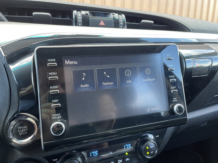 Vehicle Image 23