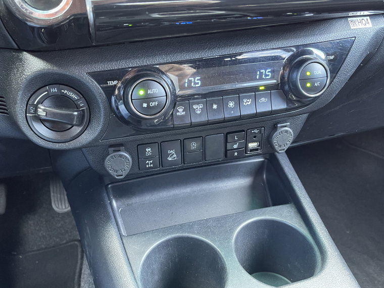Vehicle Image 27