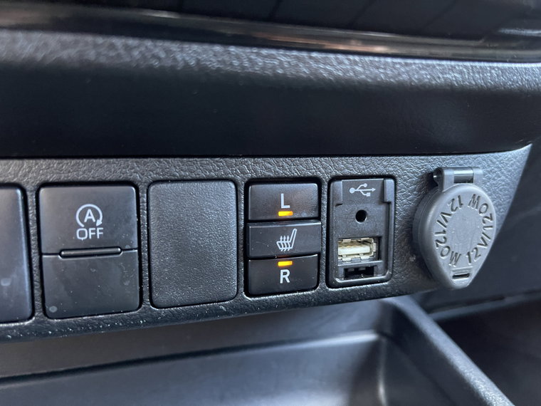 Vehicle Image 29