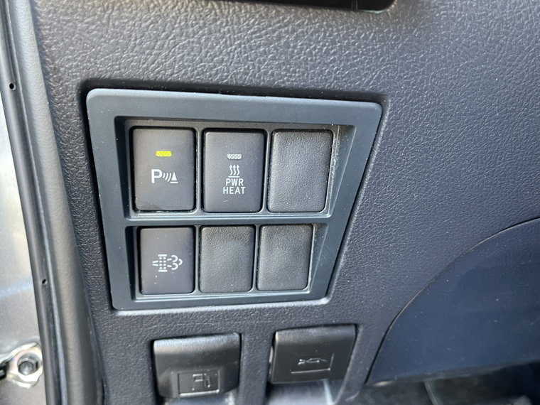 Vehicle Image 32