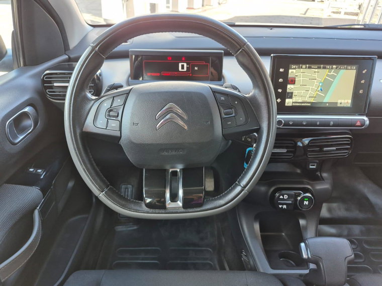 Vehicle Image 17