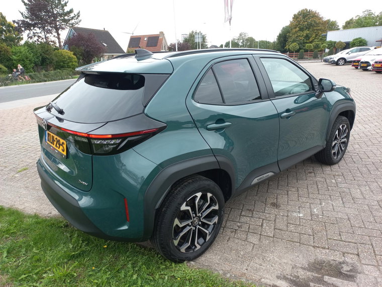 Vehicle Image 5