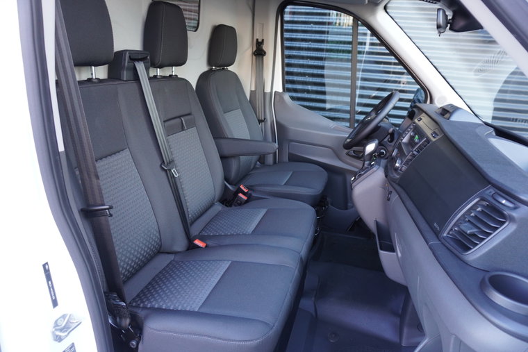 Vehicle Image 18