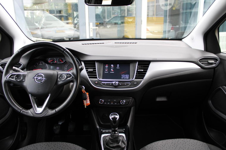 Vehicle Image 16