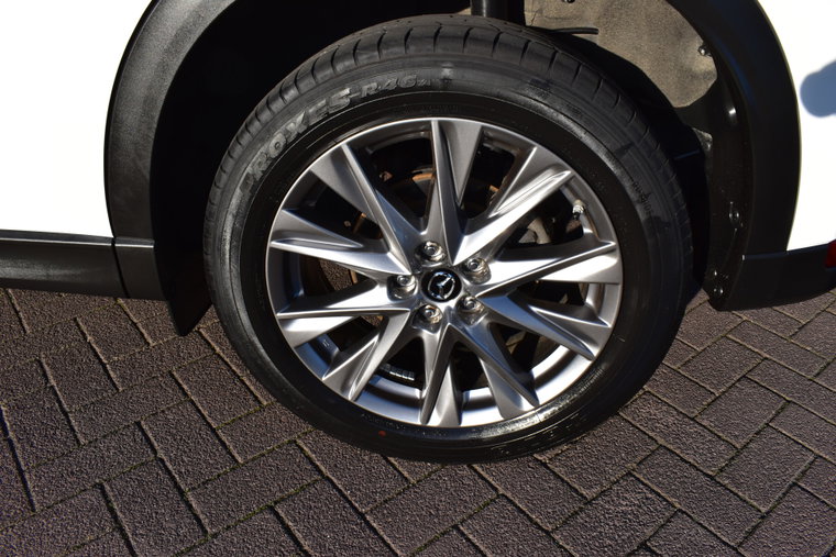 Vehicle Image 19