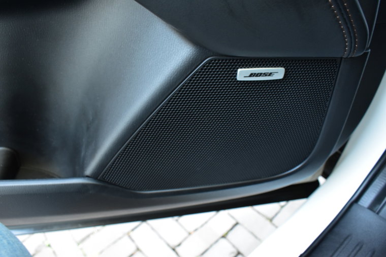 Vehicle Image 32