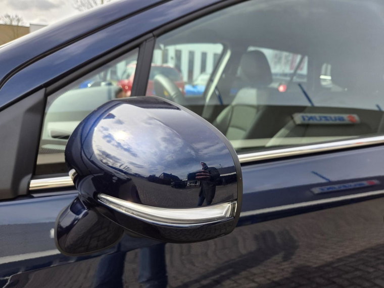 Vehicle Image 37