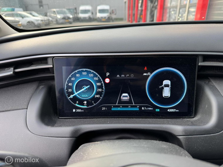 Vehicle Image 17