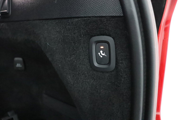 Vehicle Image 42