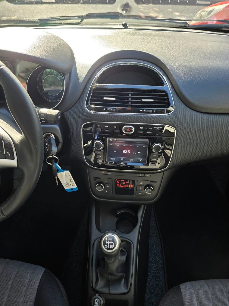 Vehicle Image 23