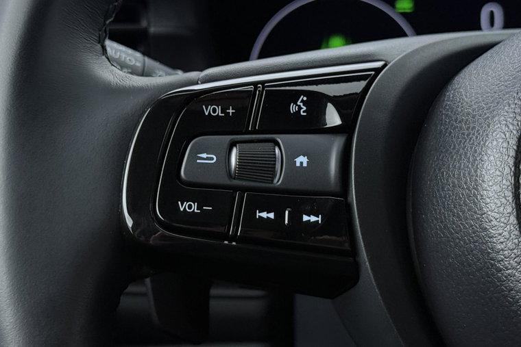 Vehicle Image 35