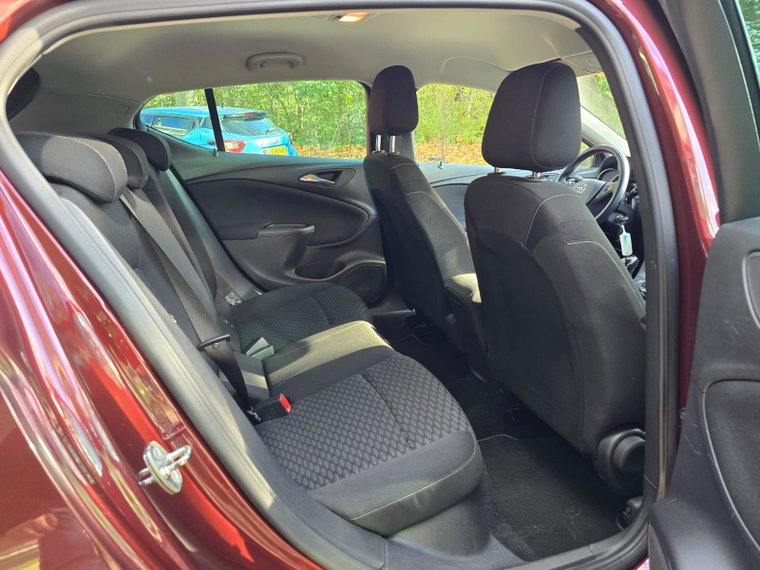 Vehicle Image 18