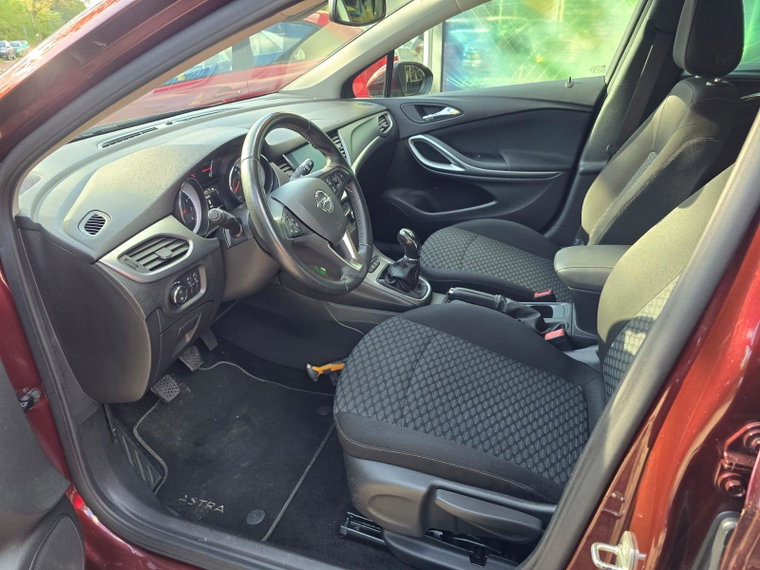 Vehicle Image 19