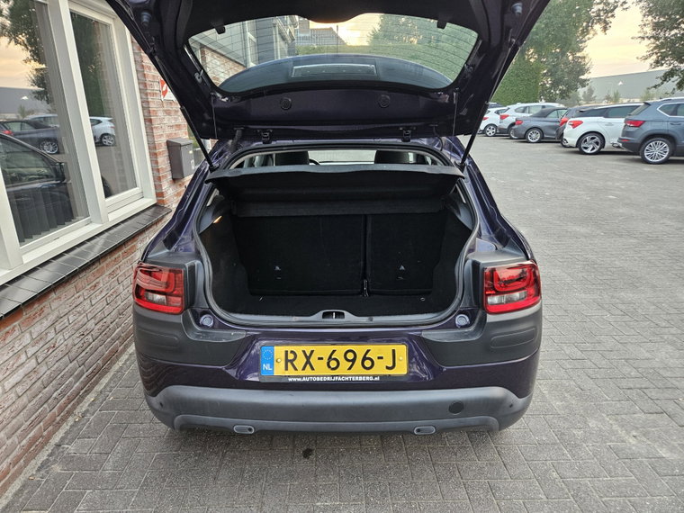 Vehicle Image 28