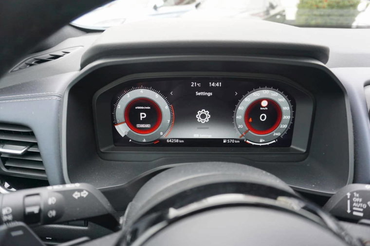 Vehicle Image 9