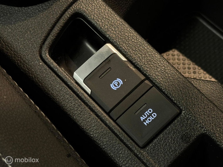 Vehicle Image 40