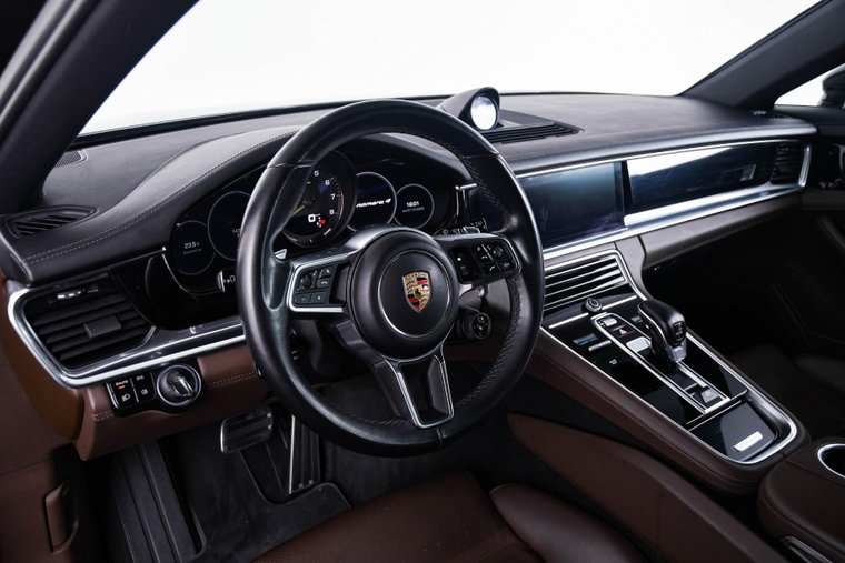 Vehicle Image 14
