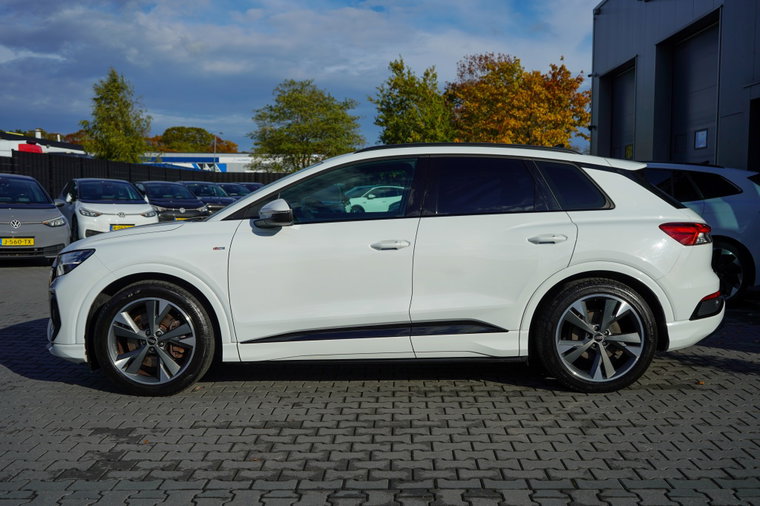Vehicle Image 50