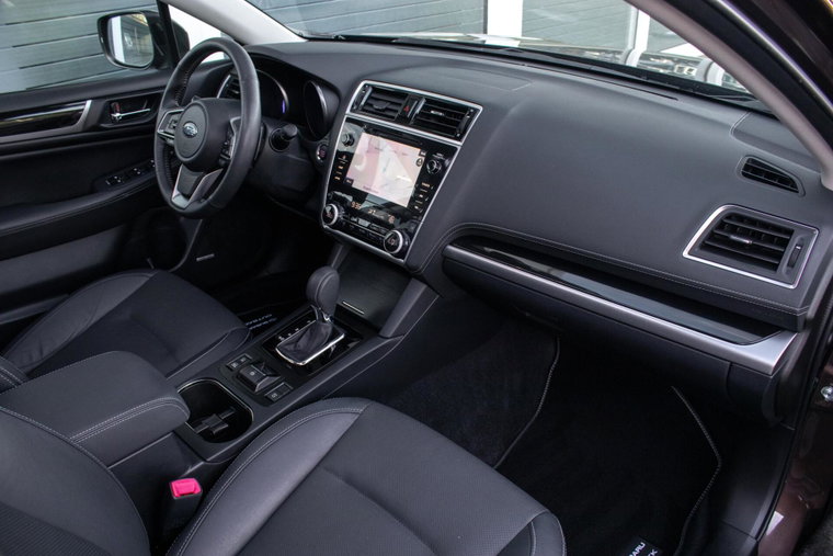 Vehicle Image 9