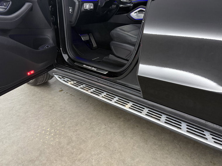 Vehicle Image 36