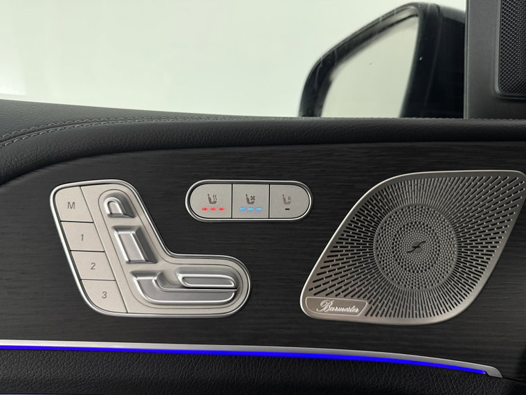 Vehicle Image 38