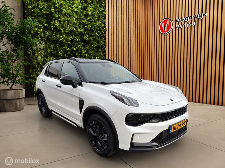 Vehicle Image 8