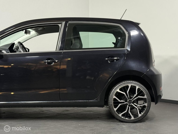 Vehicle Image 40