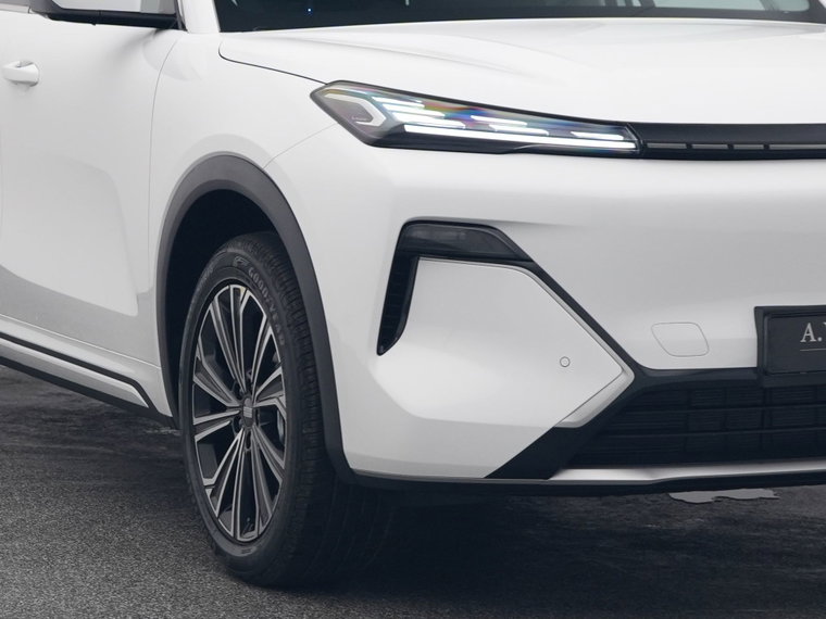 Vehicle Image 17