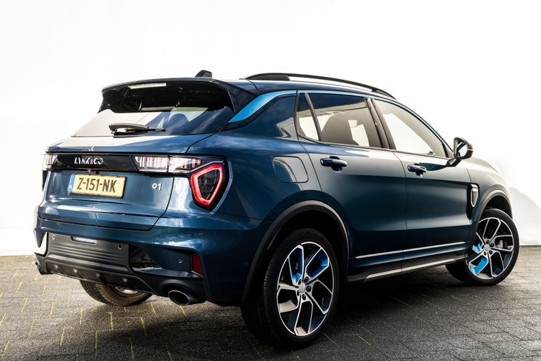 Vehicle Image 6