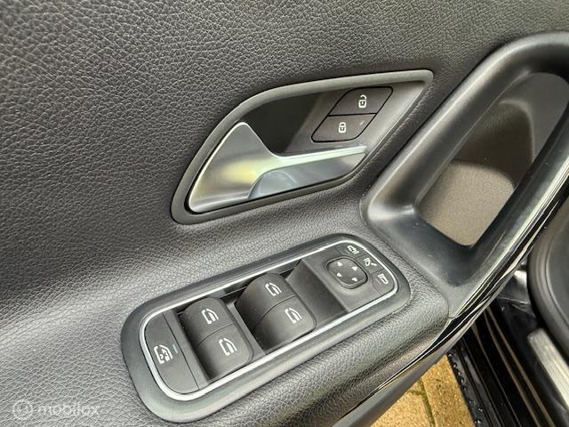 Vehicle Image 42