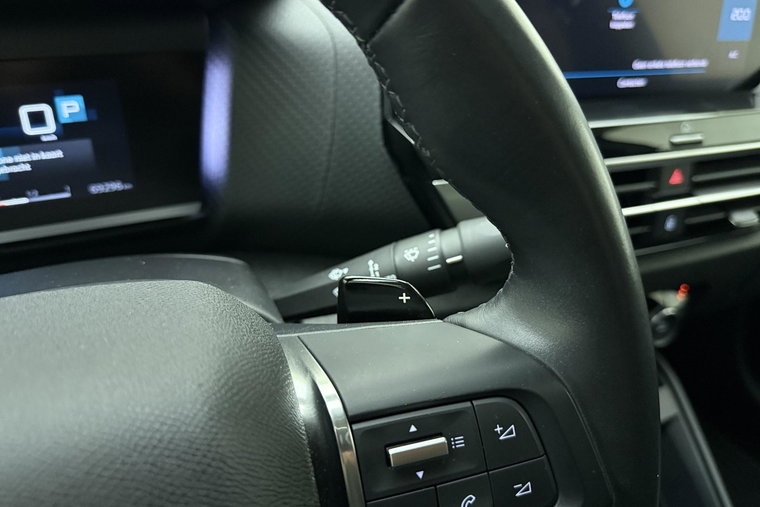 Vehicle Image 31