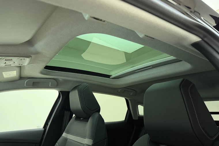 Vehicle Image 35