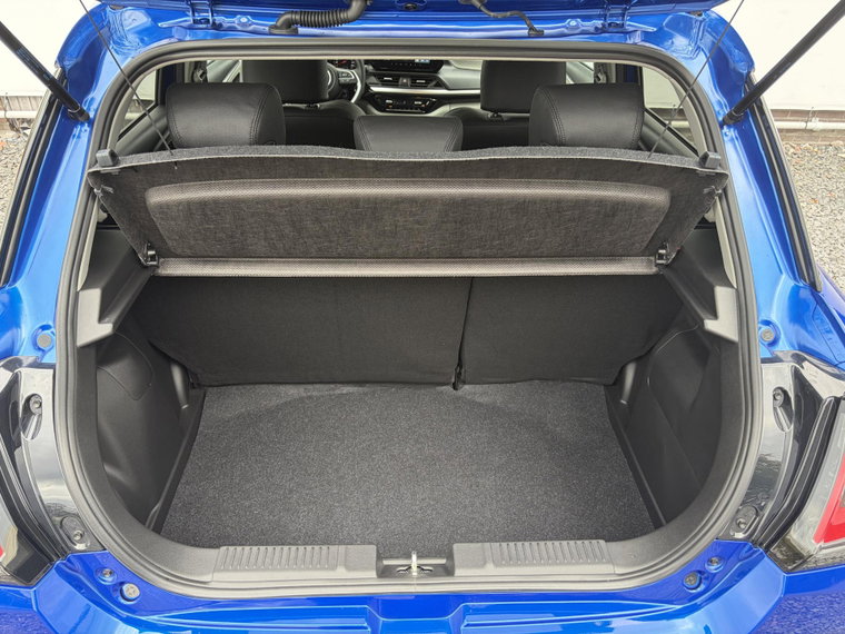 Vehicle Image 22
