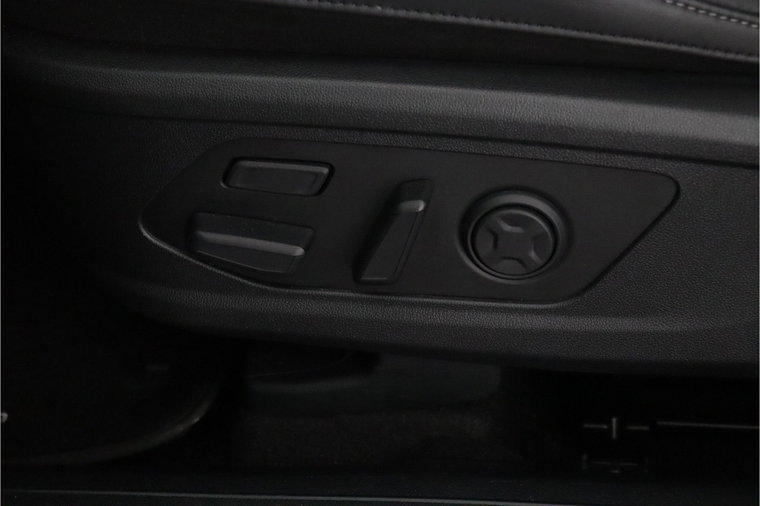 Vehicle Image 39