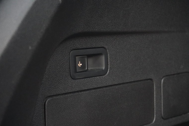 Vehicle Image 39