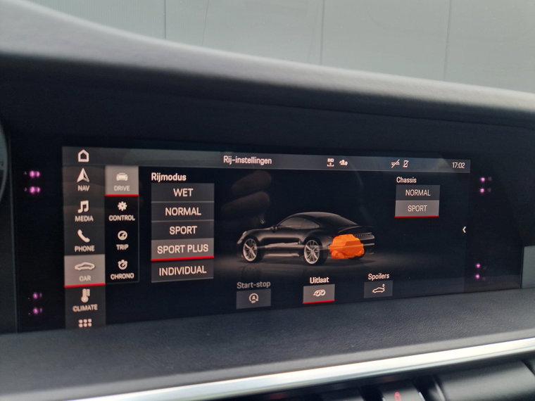 Vehicle Image 23