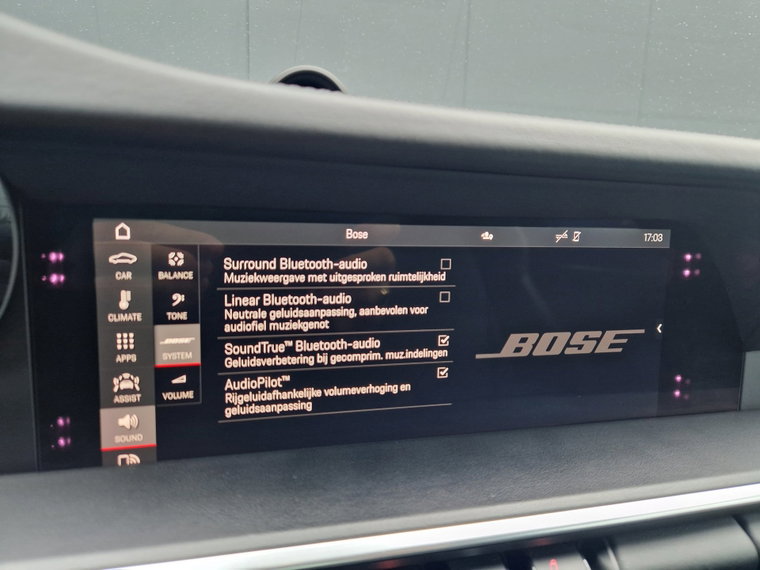 Vehicle Image 28