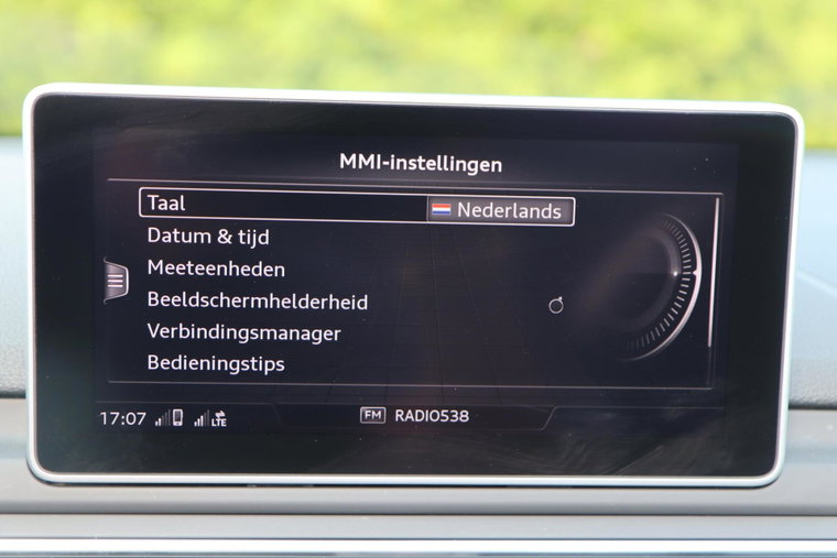 Vehicle Image 52