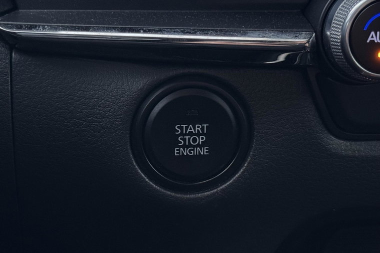 Vehicle Image 32