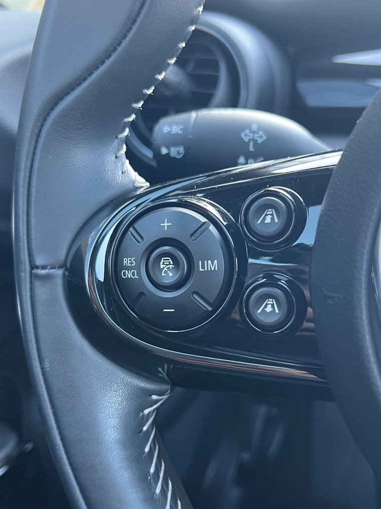 Vehicle Image 27