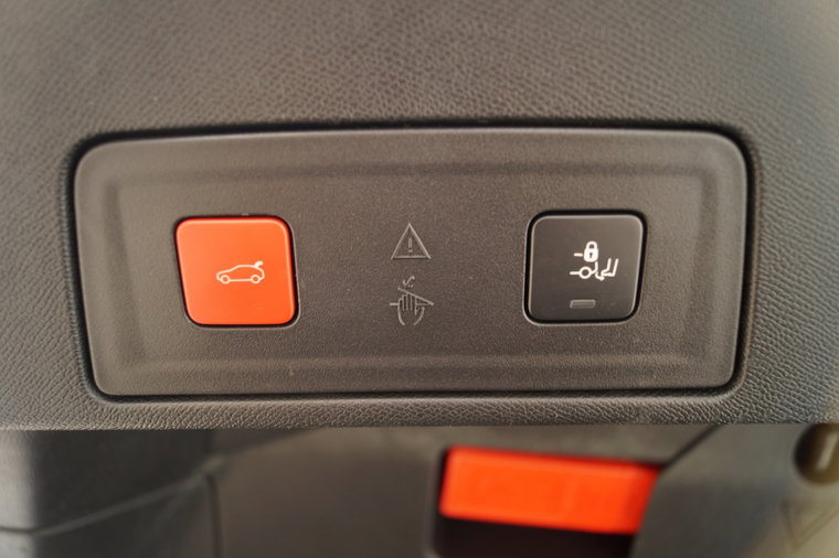 Vehicle Image 28