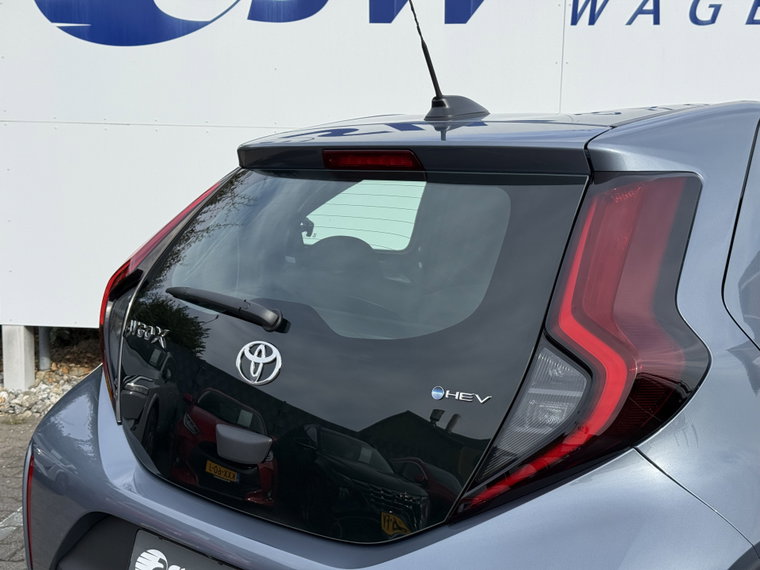 Vehicle Image 33