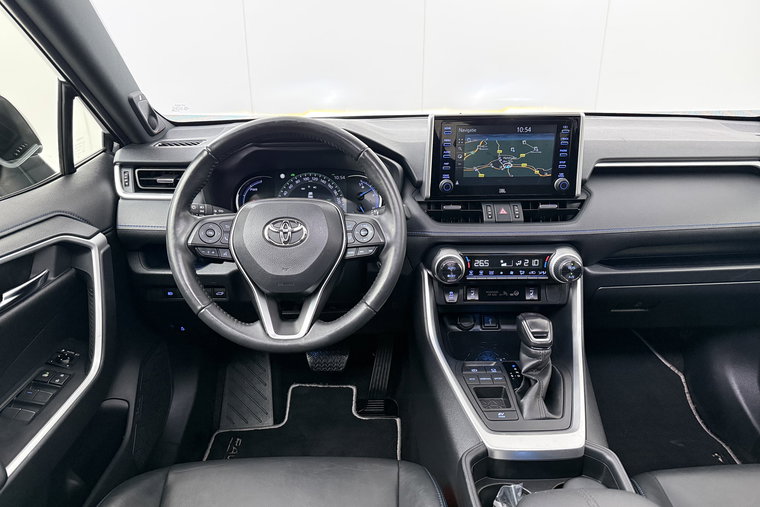 Vehicle Image 9