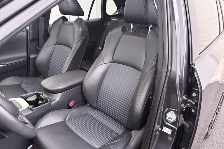 Vehicle Image 10