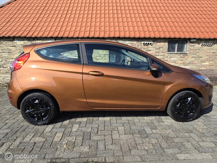 Vehicle Image 28