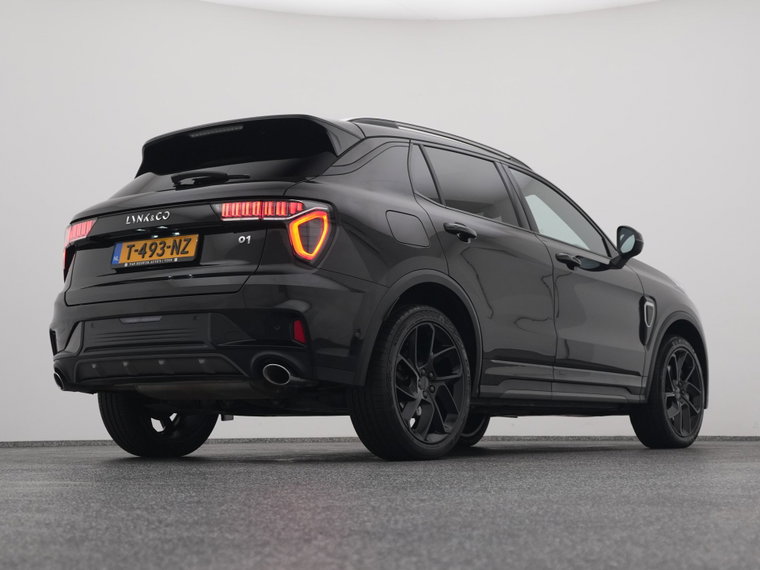 Vehicle Image 16