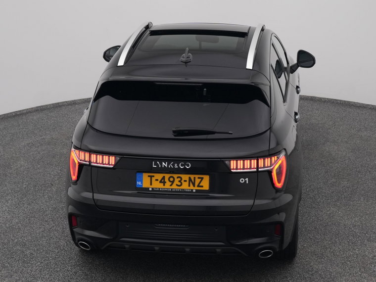 Vehicle Image 28