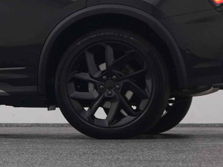 Vehicle Image 40