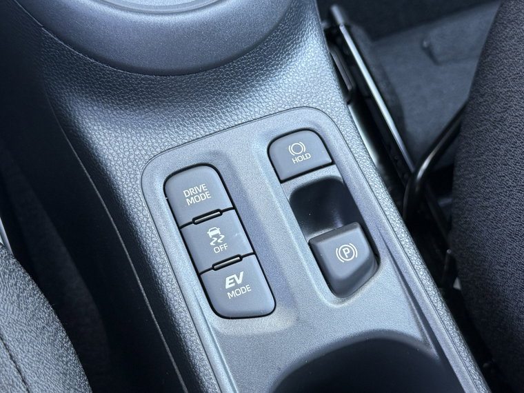 Vehicle Image 24