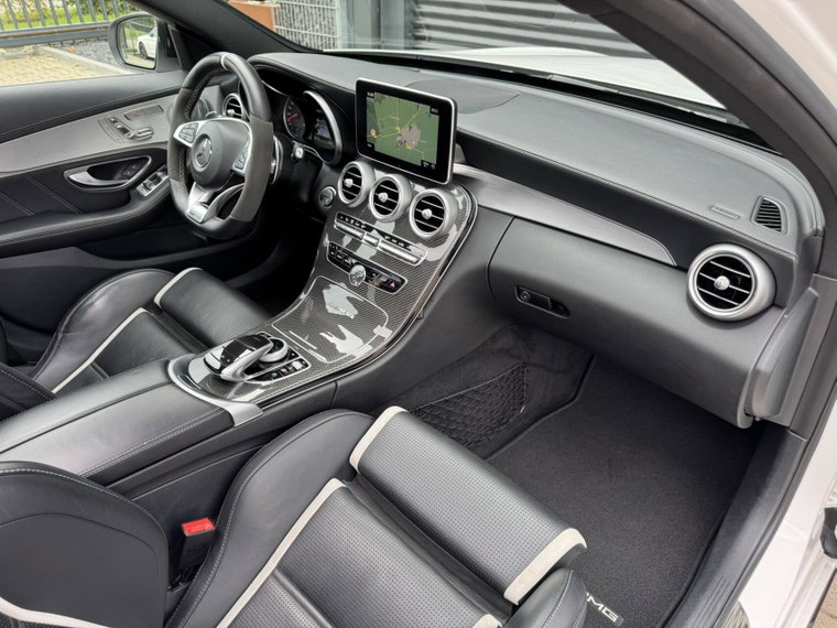 Vehicle Image 36